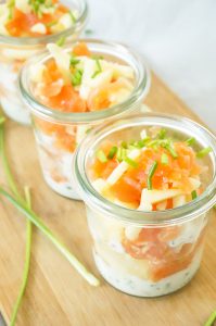 Amuse In Een Glaasje Met Zalm En Appel Mind Your Feed