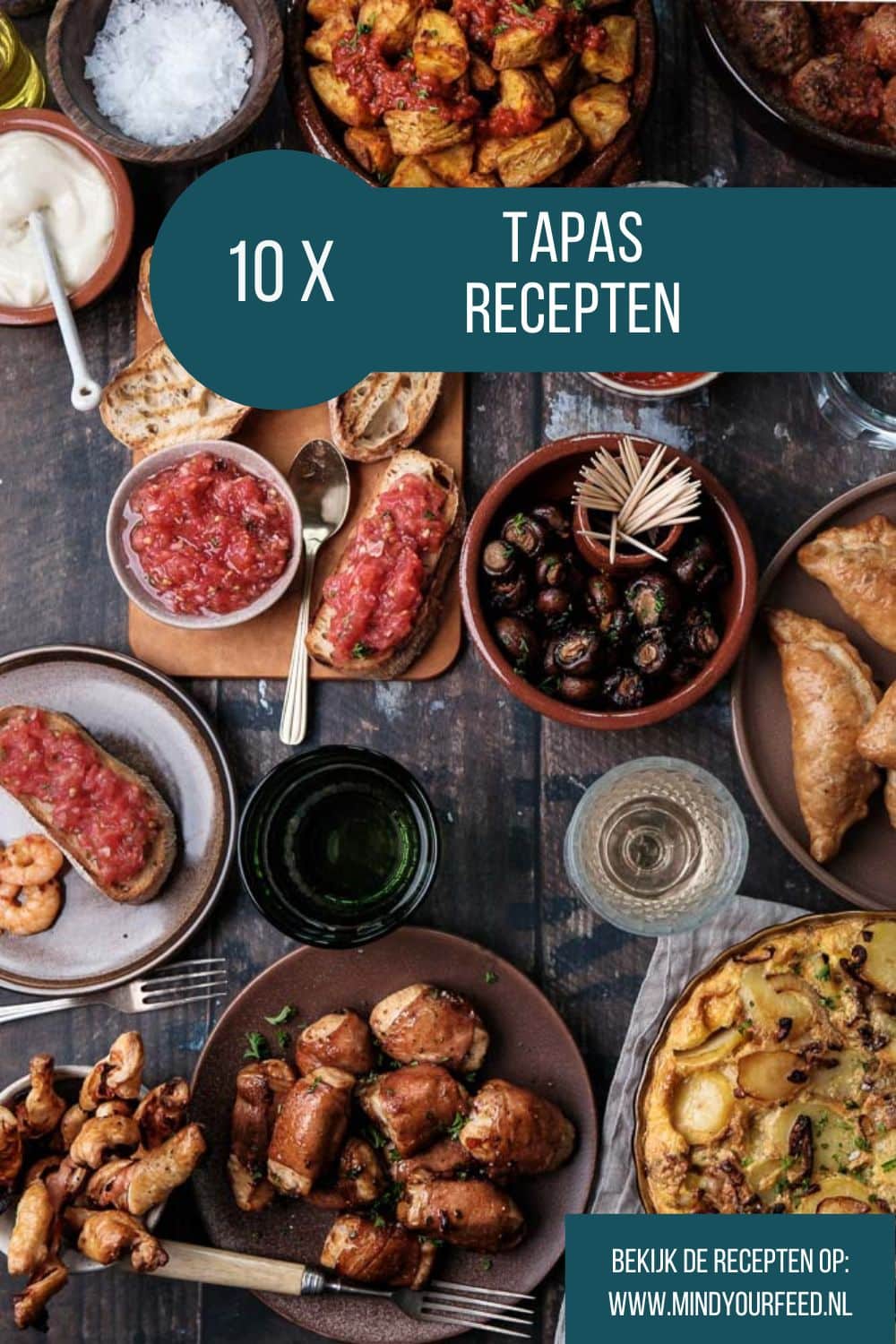 en kleurrijke selectie van tapas recepten, met traditionele Spaanse hapjes zoals albondigas in tomatensaus, patatas bravas met aioli, gamba's al ajillo, knoflook champignons, tortilla de patatas en empanadas, ideaal voor een tapasavond vol smaak en gezelligheid. apas recepten, tapas hapjes, borrelhapjes, tapas maken, tapas gerechtjes